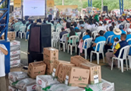Charla técnica y entrega de kits de plátano reúnen a productores en Mocache